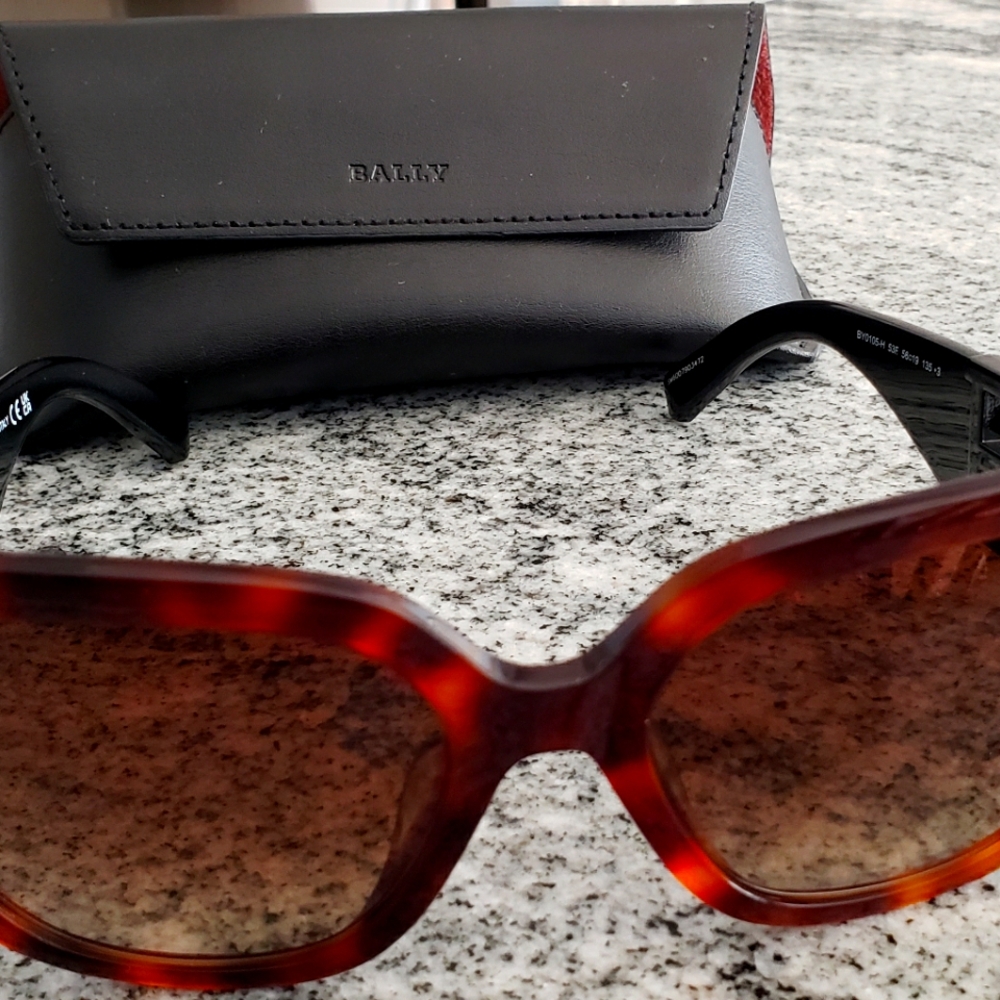 BALLY SUNGLASESS